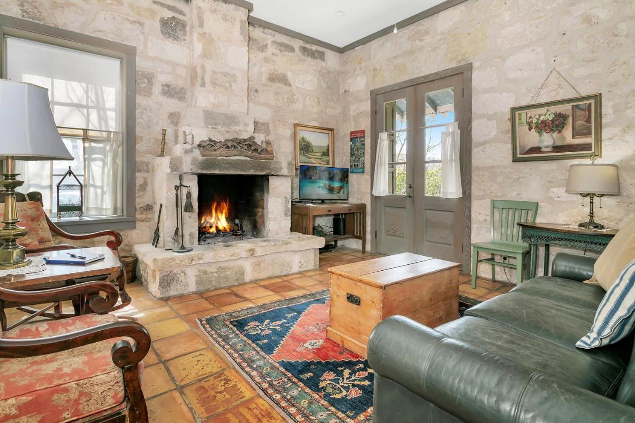 Adams Travis - 1B1Ba, Pet Friendly With Fee, Walk To Main Villa Fredericksburg Eksteriør billede