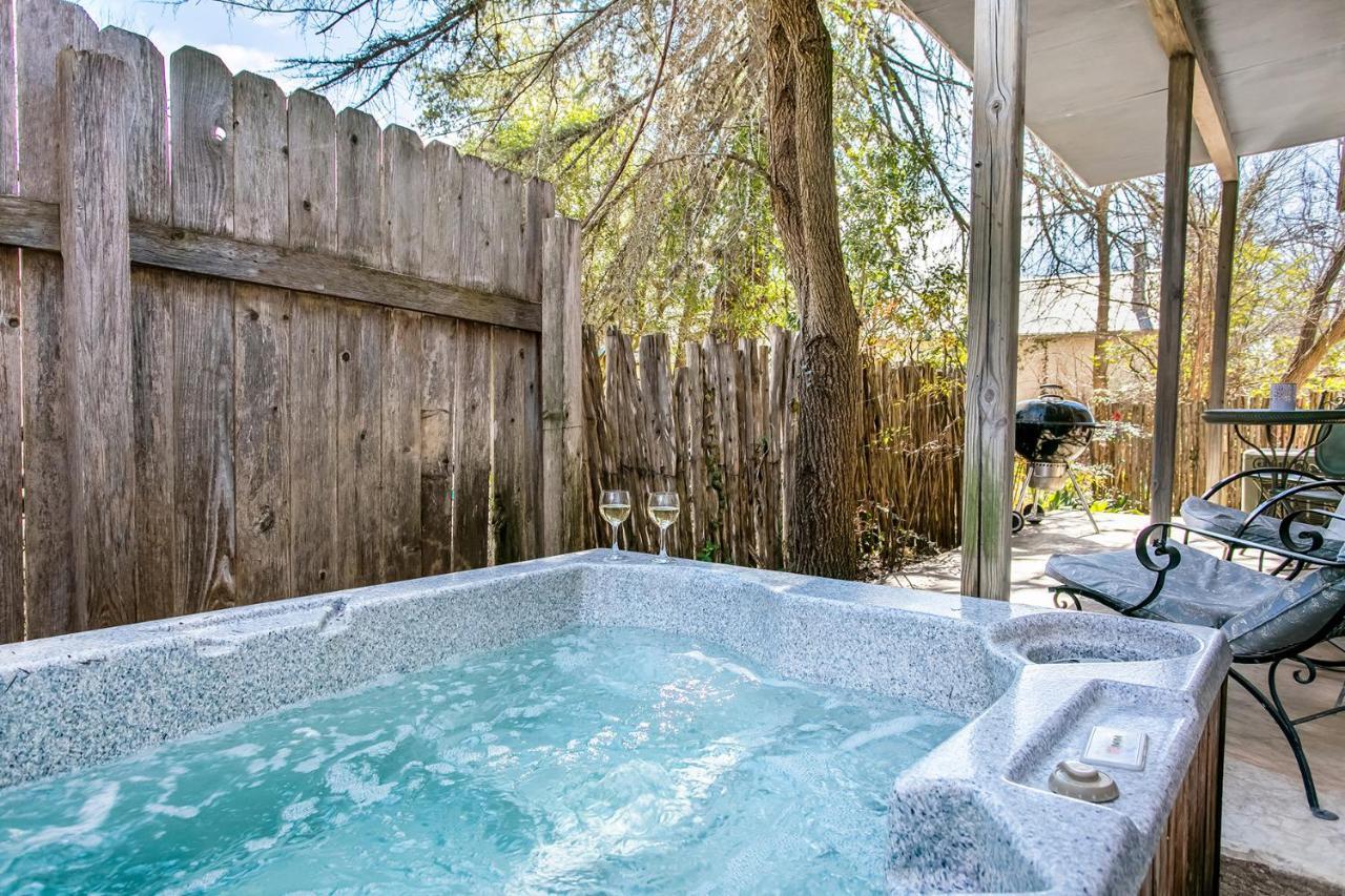 Adams Travis - 1B1Ba, Pet Friendly With Fee, Walk To Main Villa Fredericksburg Eksteriør billede